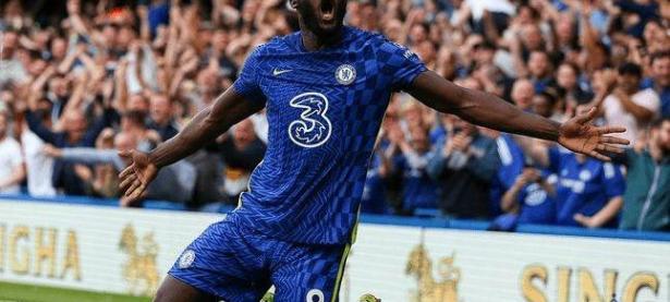 九游体育-阿斯顿维拉转会期复出首秀，志在NBA季后赛名次提升，引发热议，球探报告显示潜力的简单介绍