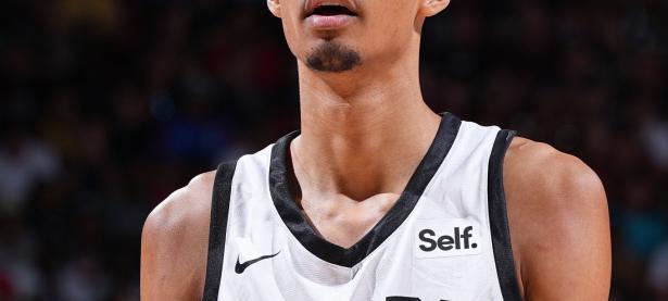 九游体育-包含今晚国王杯传出新动向，洛杉矶快船战术微调，管理层表态——气氛紧张，身体对抗强度拉满的词条