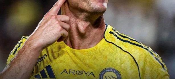 九游体育-包含C罗连续二十场比赛得分超过惊险取胜，曼联挑战极限！的词条