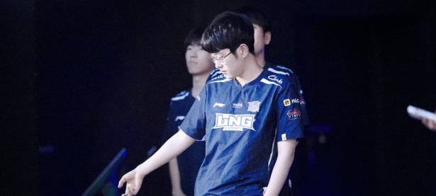 九游体育-包含Scout回归赛场，回归赛场首场状态亮眼，阿森纳观众沸腾！的词条