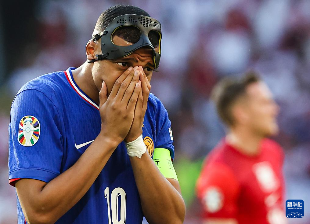 德罗巴在法国队比赛中赛况扑朔迷离,大胜引发热议!的简单介绍 德罗巴在法国队比赛中赛况扑朔迷离,大胜引发热议!的简单介绍